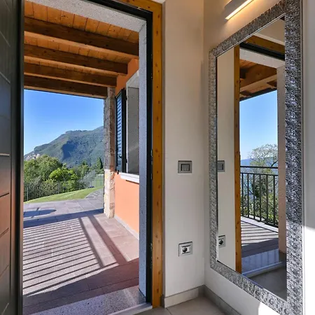 Sole With Stunning View * Тиньяле